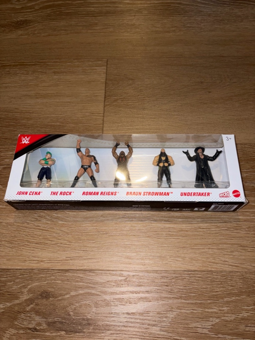Mattel WWE Micro Collection 5 Pack The Rock Undertaker Cena Reigns and Strowman